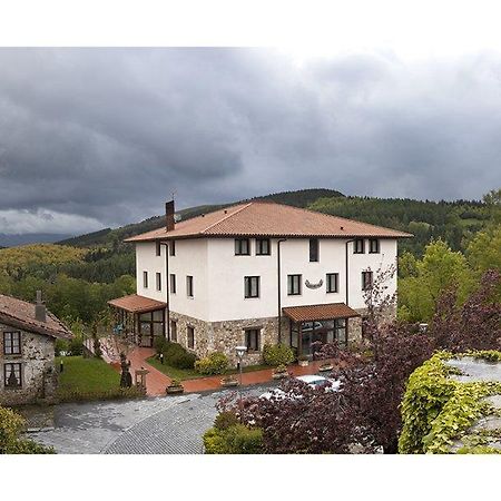 Hotel Santuario Urkiola - Lagunetxea Urquiola Esterno foto