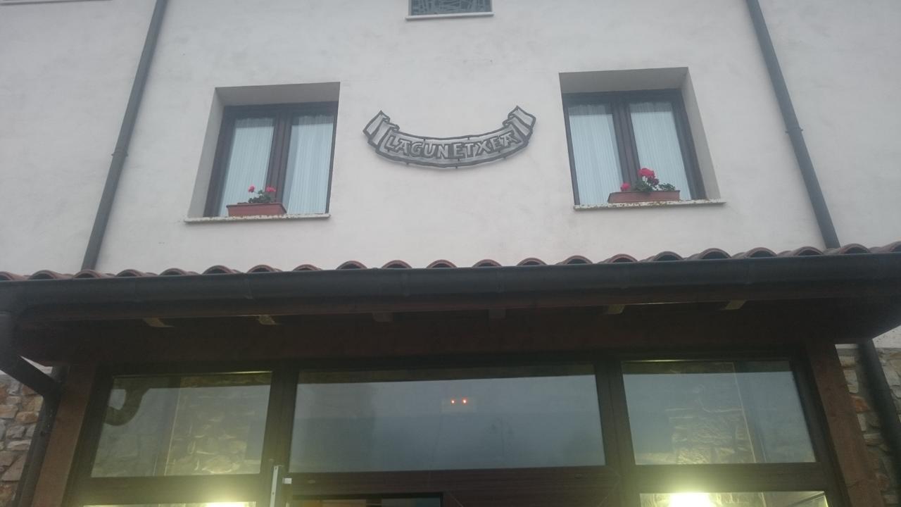 Hotel Santuario Urkiola - Lagunetxea Urquiola Esterno foto