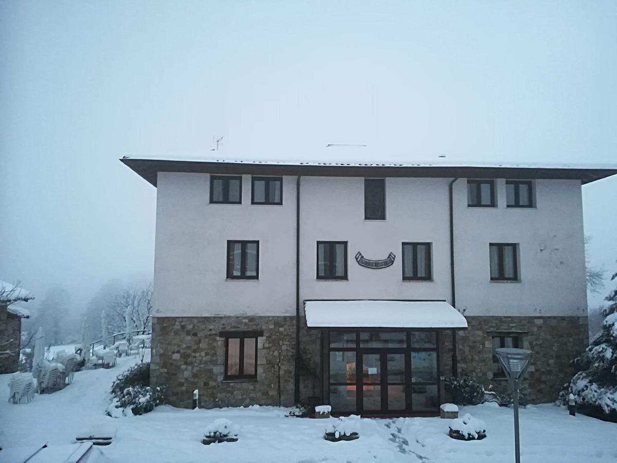 Hotel Santuario Urkiola - Lagunetxea Urquiola Esterno foto