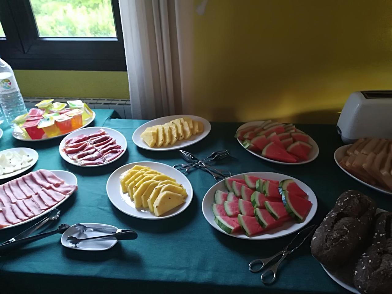 Hotel Santuario Urkiola - Lagunetxea Urquiola Esterno foto