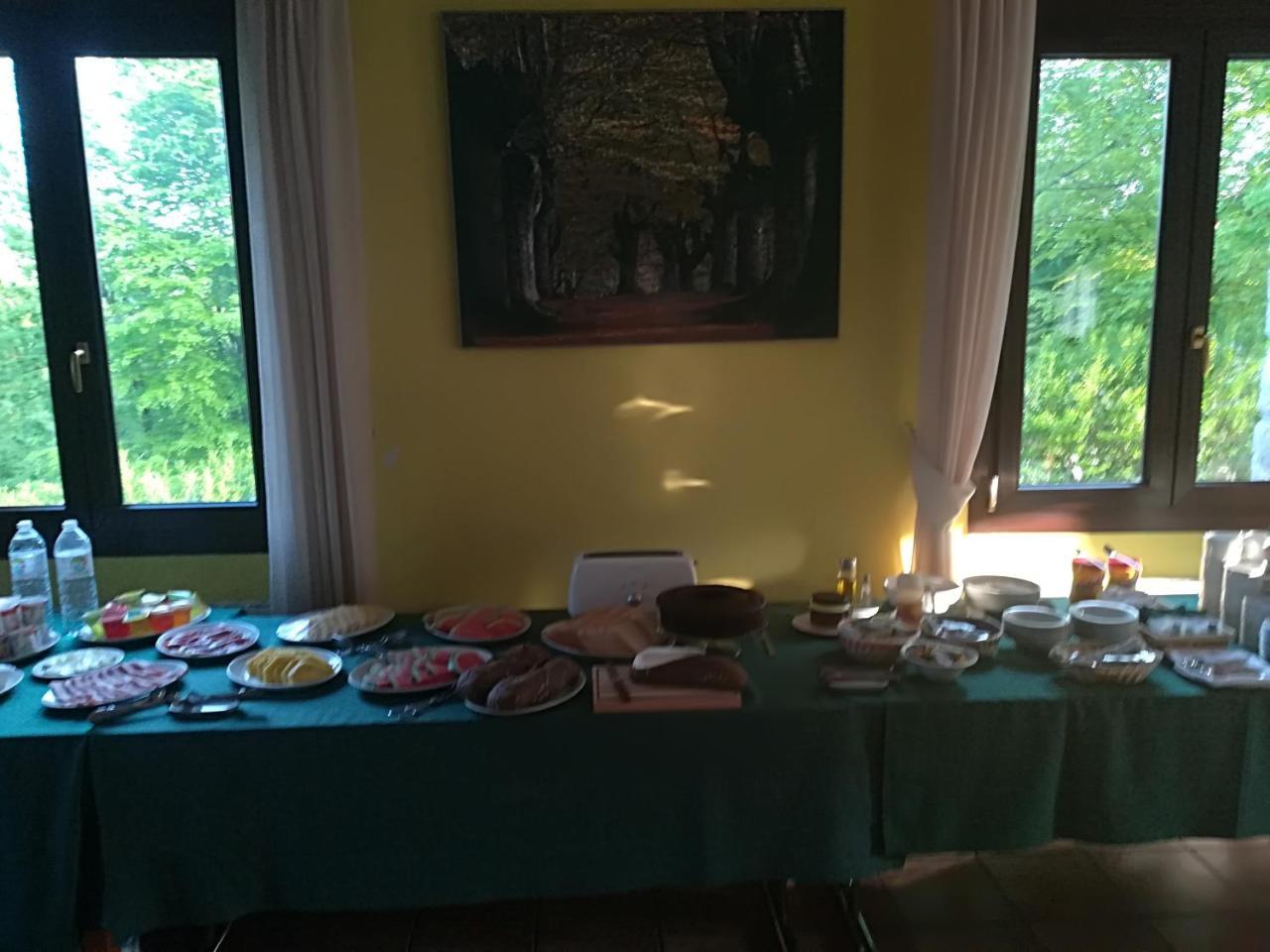 Hotel Santuario Urkiola - Lagunetxea Urquiola Esterno foto